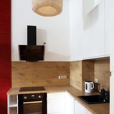 Red & Blue By Oneapartments Daire