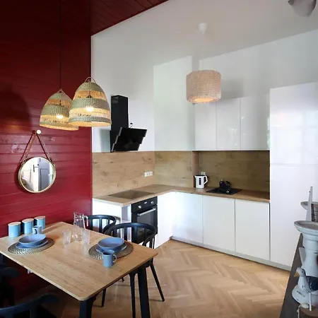 Red & Blue By Oneapartments Appartement