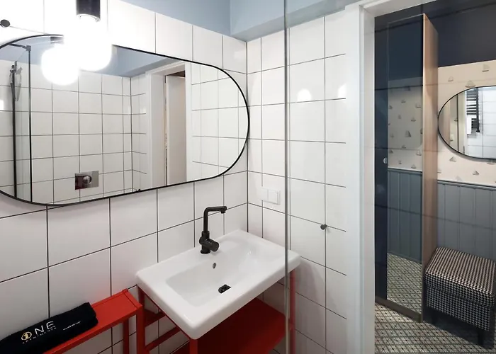 Red & Blue By Oneapartments דירה סופוט